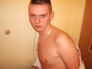 Aleksandra - Anal-Sex, Fetisch, Gruppensex, Intimschmuck, Oralsex, Outdoor, Parkplatz-Sex, Piercing, Tattoos, Live-Dates sind meine sexuellen Vorlieben!