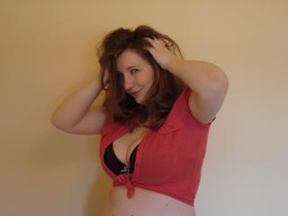 wild-sarah - Anal-Sex, Fesselspiele, Gruppensex, Oralsex, Outdoor, Parkplatz-Sex, Rollenspiele, Schlucken, Sexspielzeug, Live-Dates sind meine sexuellen Vorlieben!