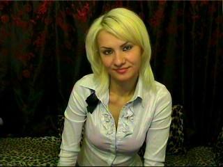 Ivonne - Exhibitionismus, Fetisch, Gruppensex, Oralsex, Rollenspiele, Sexspielzeug, Spanking, Voyeurismus, Wachs-Spiele sind meine sexuellen Vorlieben!