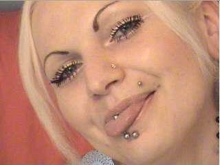 hotSarina - Clubbing, Fashion, Parties, Movies, Musik und Freunde treffen.  ist meine Leidenschaft